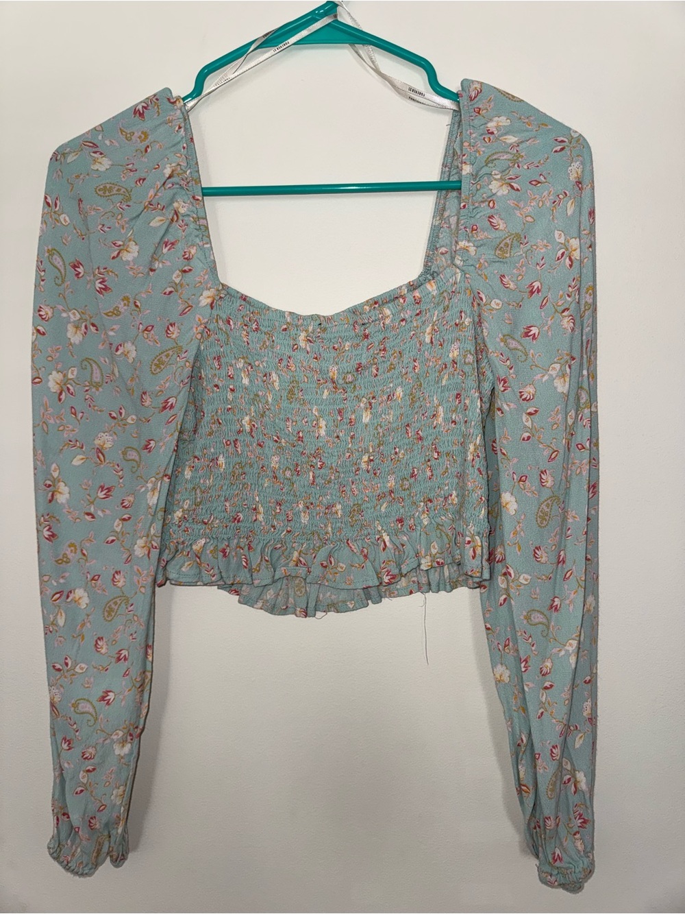 Forever 21 Light Blue Floral Smocked Long-Sleeve Crop Top